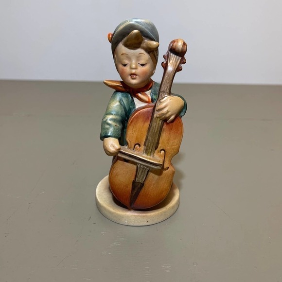 VTG " Sweet Music " Goebel Hummel #186 Boy W/cello - Picture 1 of 10